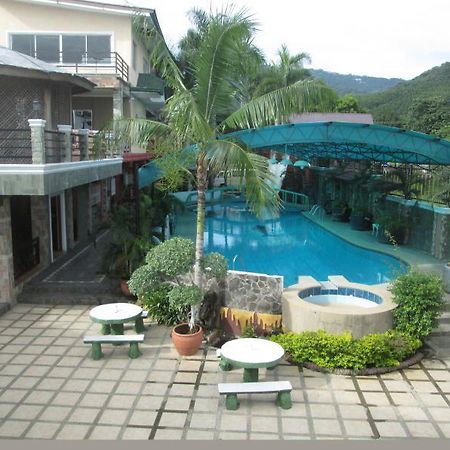 Villa Khristalene Batangas Exterior photo